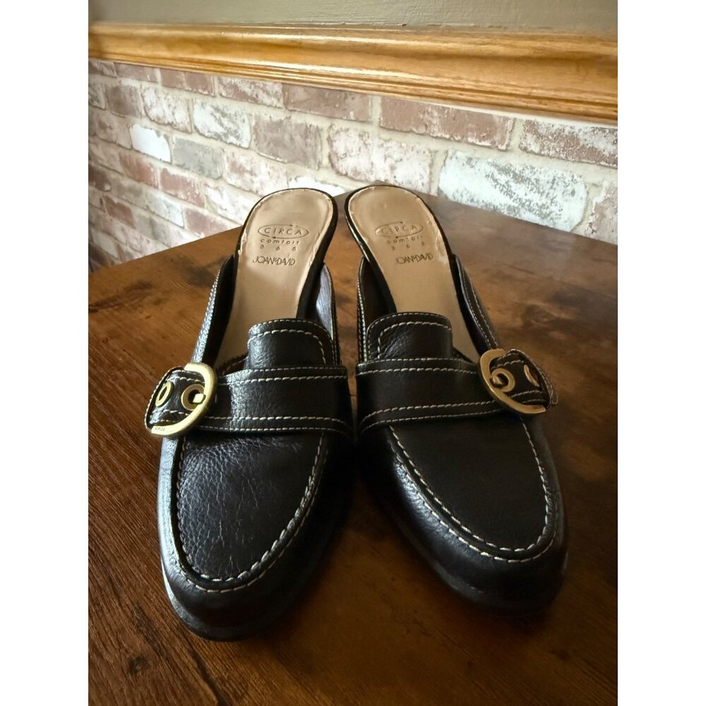 Vintage Circa Joan & David Black Leather Heeled Loafers With Gold Accent Buckles - Picture 2 of 7